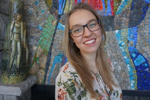 Profile picture for Loretta Sutkus